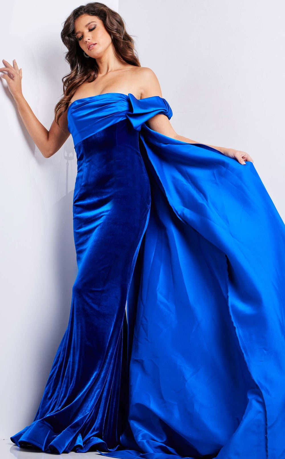 Exquisite Jovani 37390 Dress detail view - VOLAKK