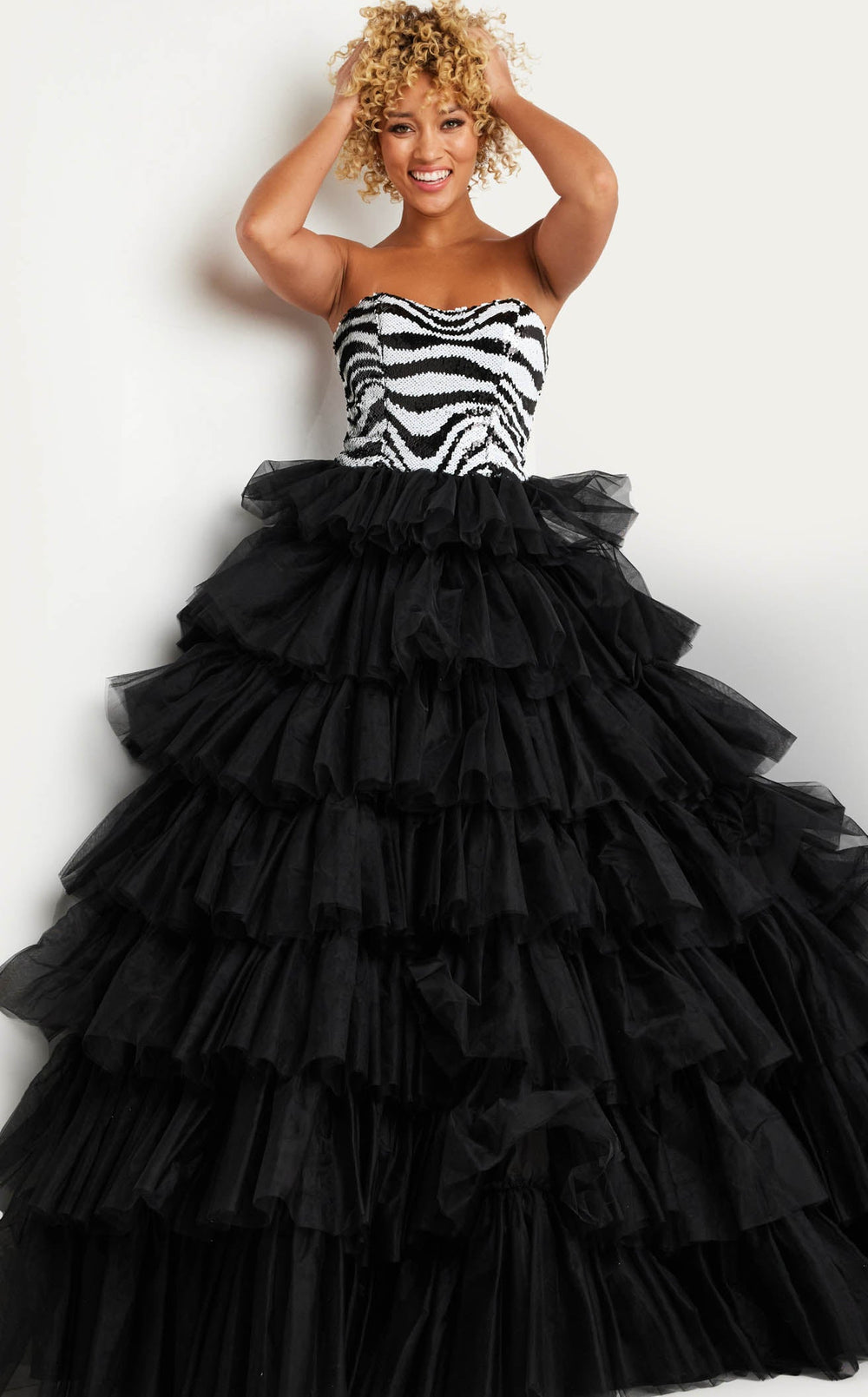 Jovani 38360 Dress details - VOLAKK
