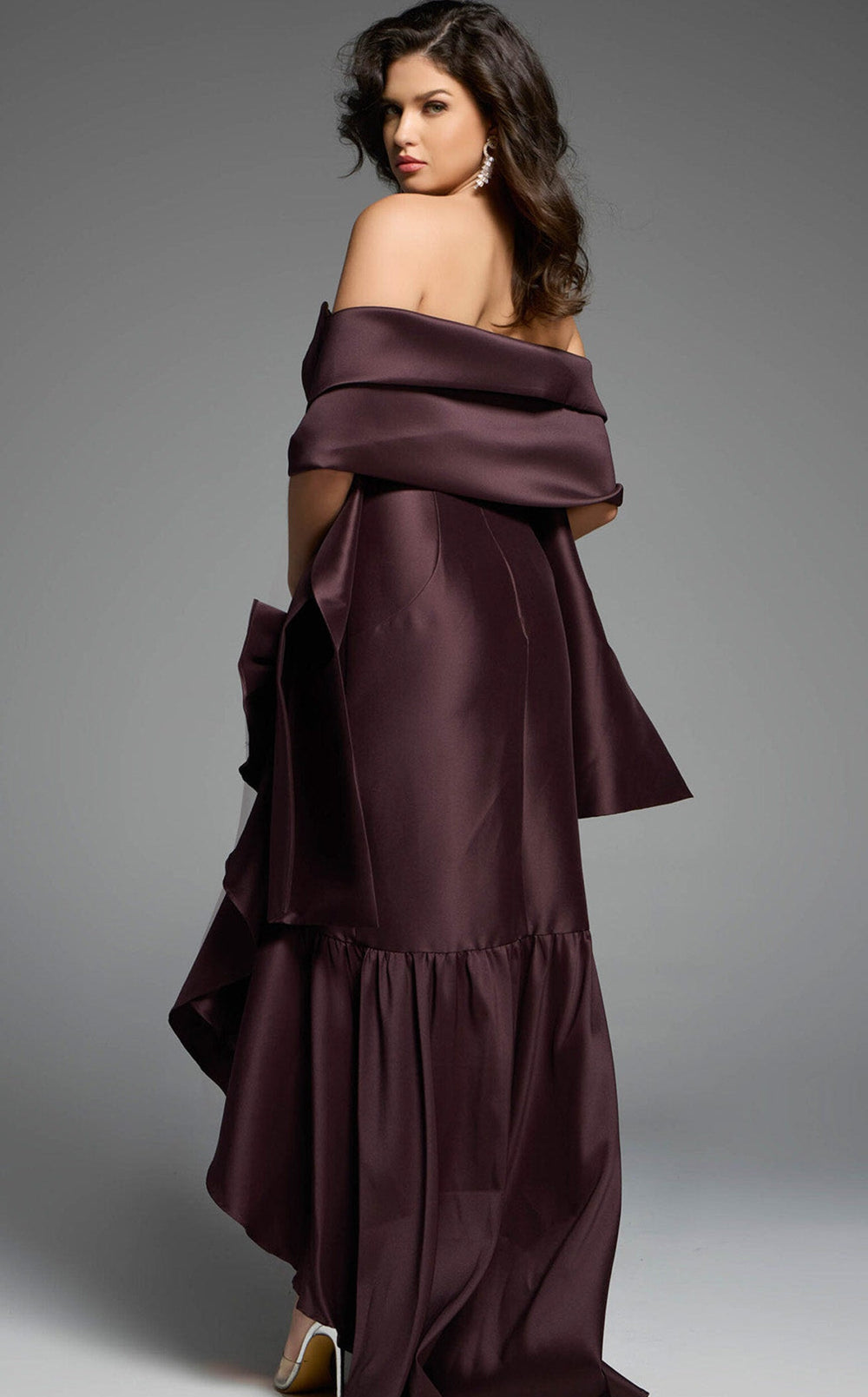 Exquisite Jovani 39265 Dress detail view - VOLAKK