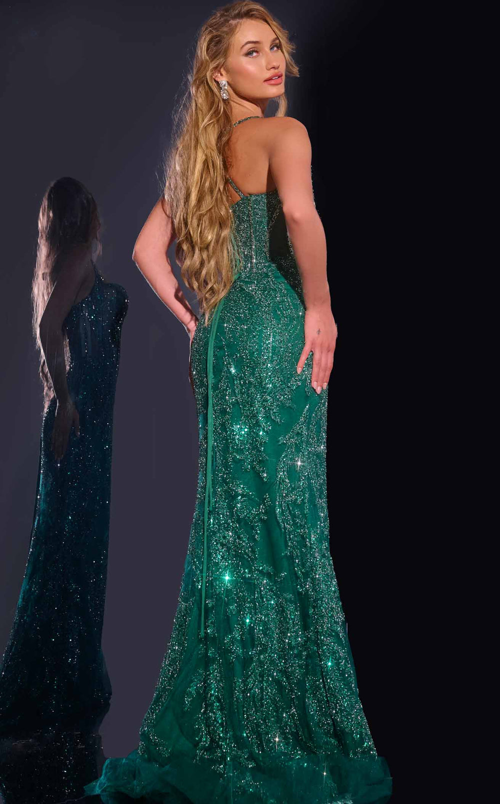 Exquisite Jovani 40470 Dress detail view - VOLAKK