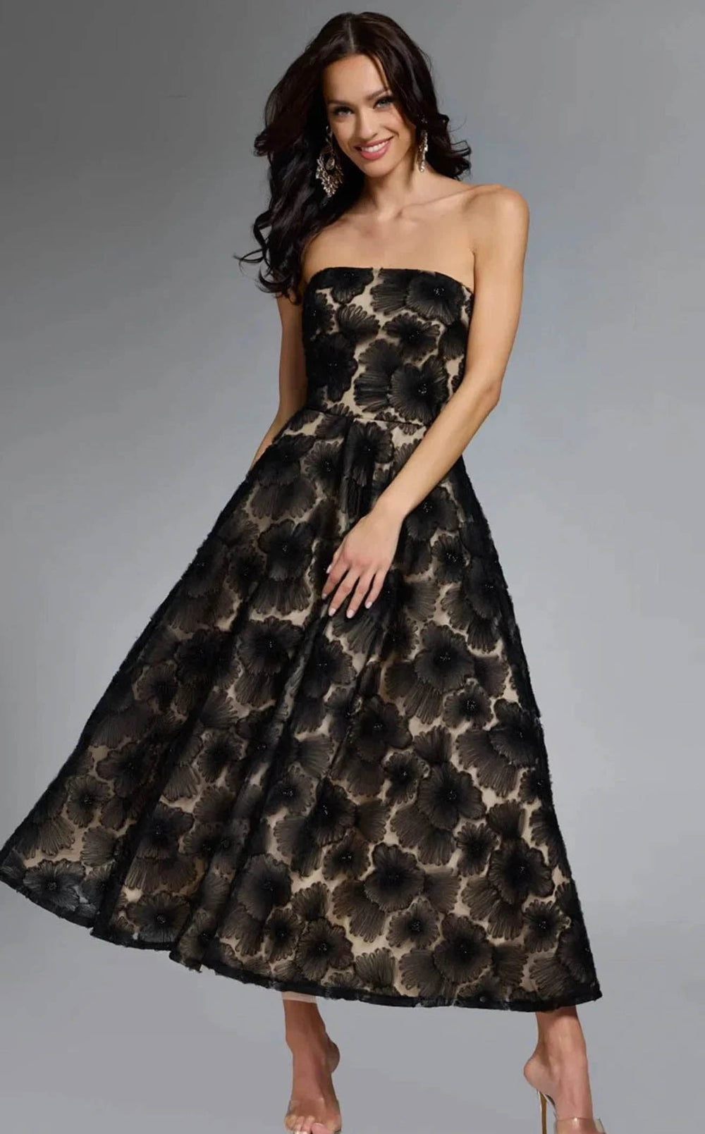 Exquisite Jovani 41187 Dress detail view - VOLAKK