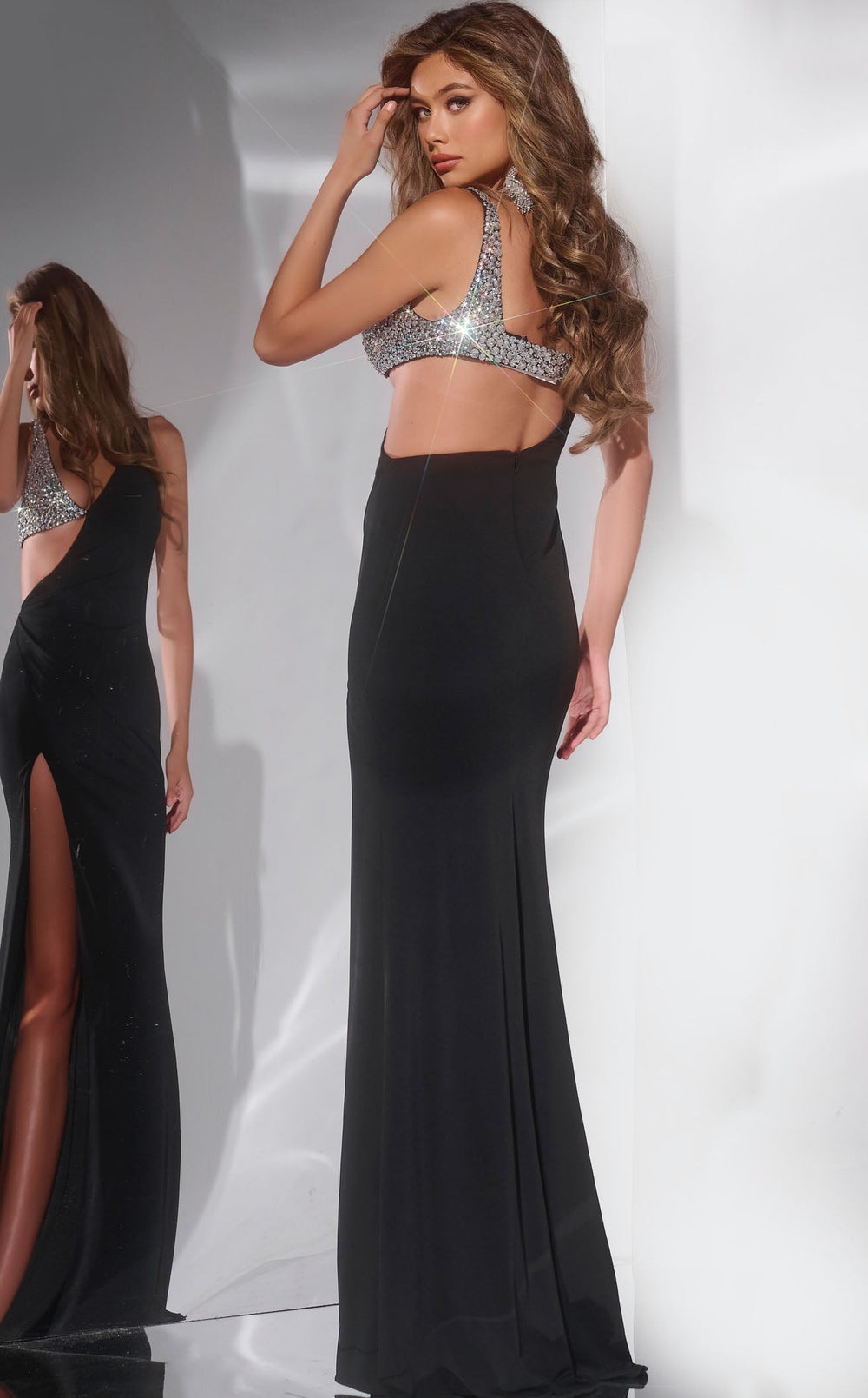 Exquisite Jovani 42816 Dress detail view - VOLAKK
