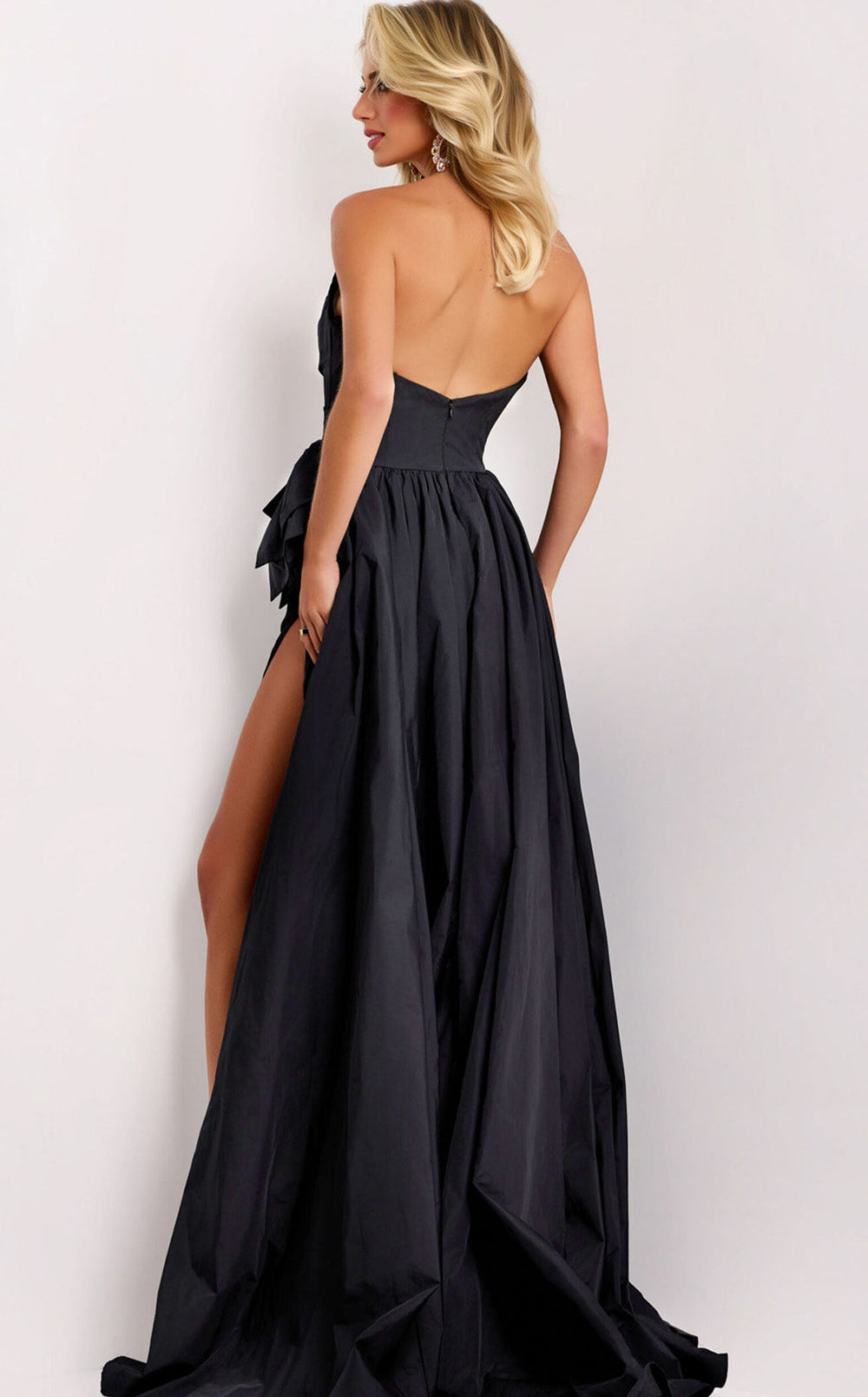 Exquisite Jovani 42990 Dress detail view - VOLAKK