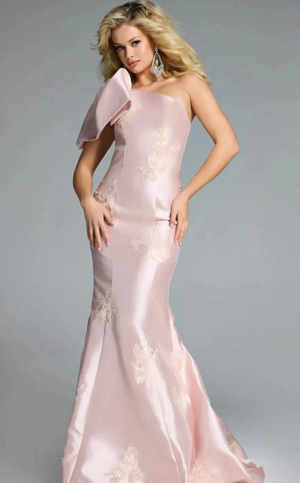 Exquisite Jovani 44354 Dress detail view - VOLAKK