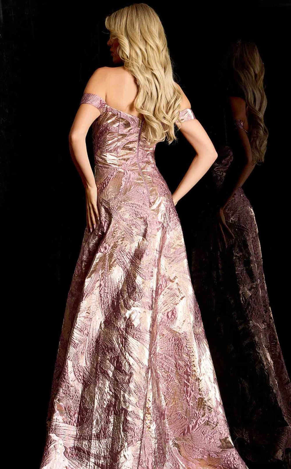 Exquisite Jovani 44718 Dress detail view - VOLAKK