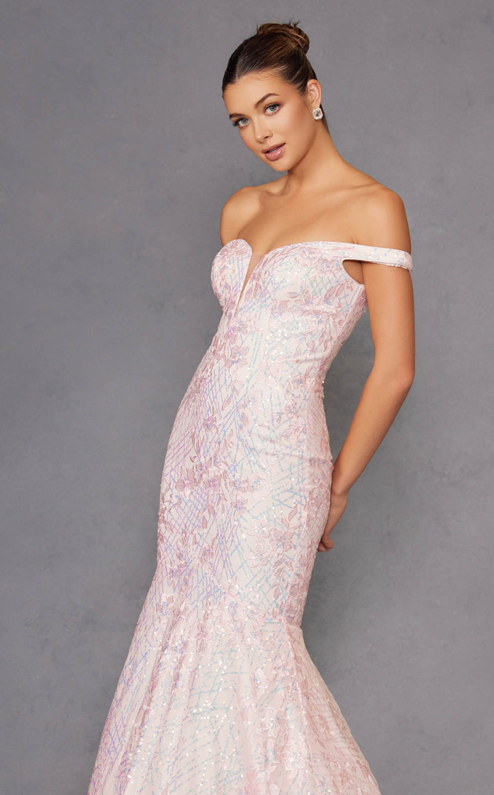 Juliet 2412 Dress details - VOLAKK