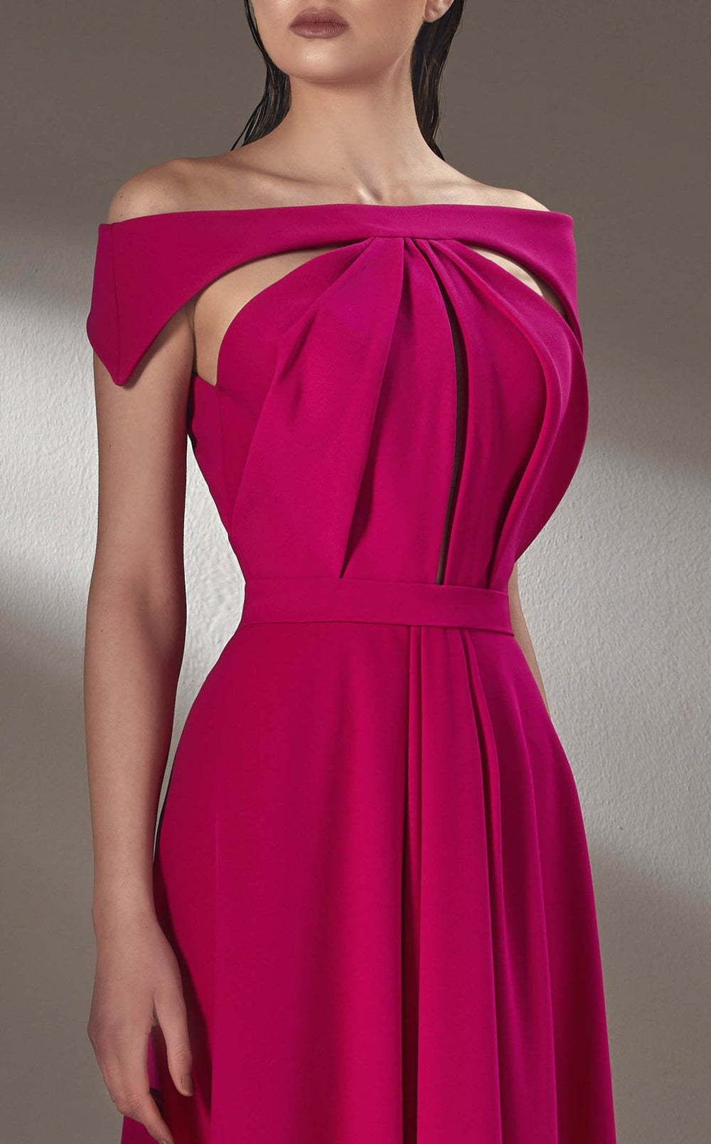 Exquisite MNM Couture K3894 Dress detail view - VOLAKK