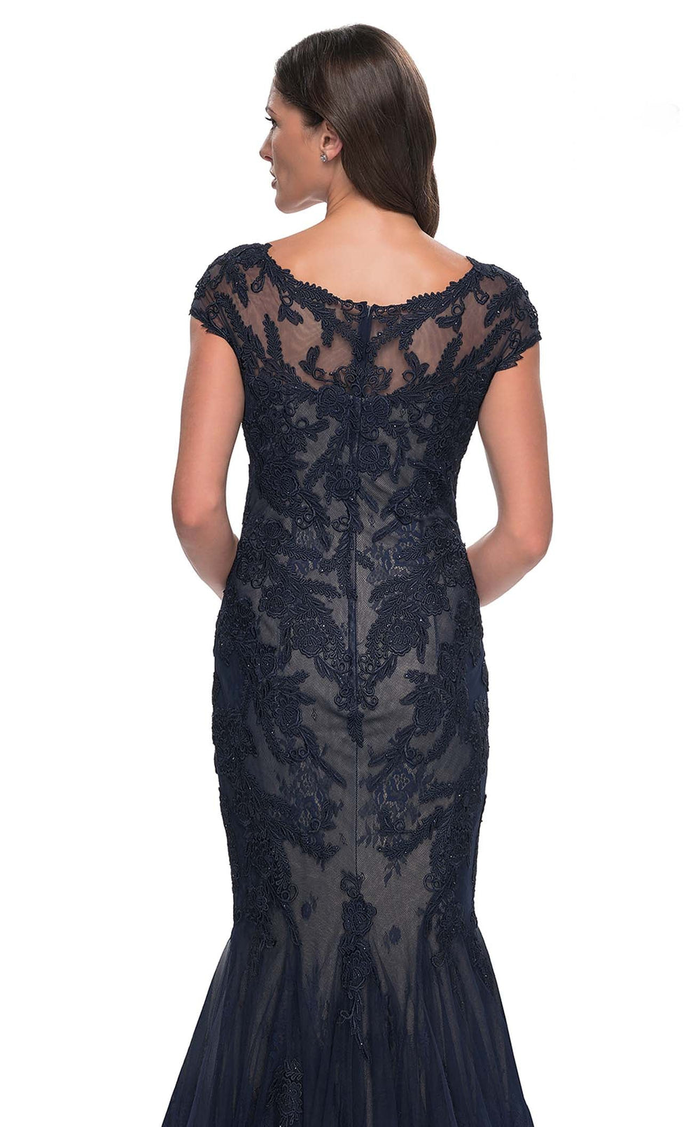Exquisite La Femme 30876 Dress detail view - VOLAKK