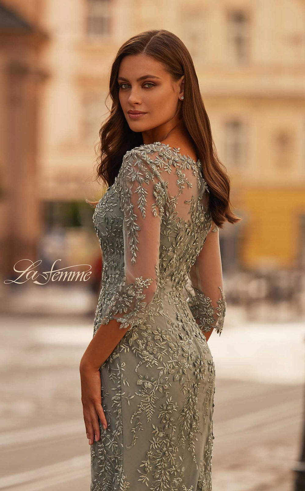 Exquisite La Femme 31909 Dress detail view - VOLAKK