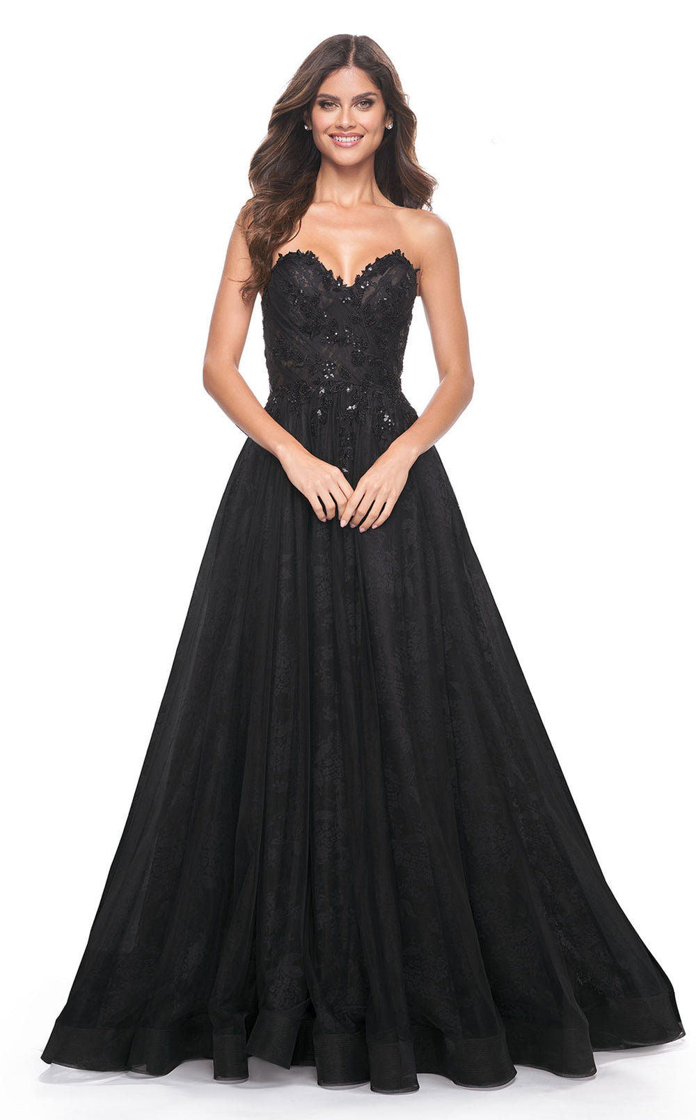 Exquisite La Femme 31954 Dress detail view - VOLAKK