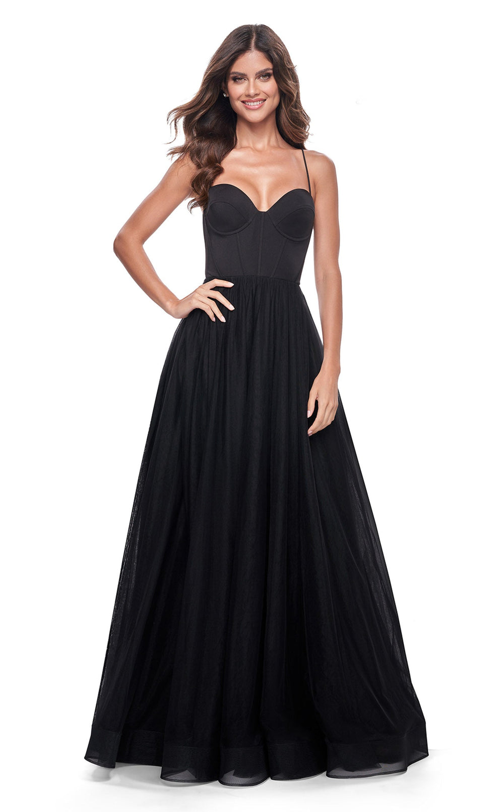 Exquisite La Femme 32065 Dress detail view - VOLAKK