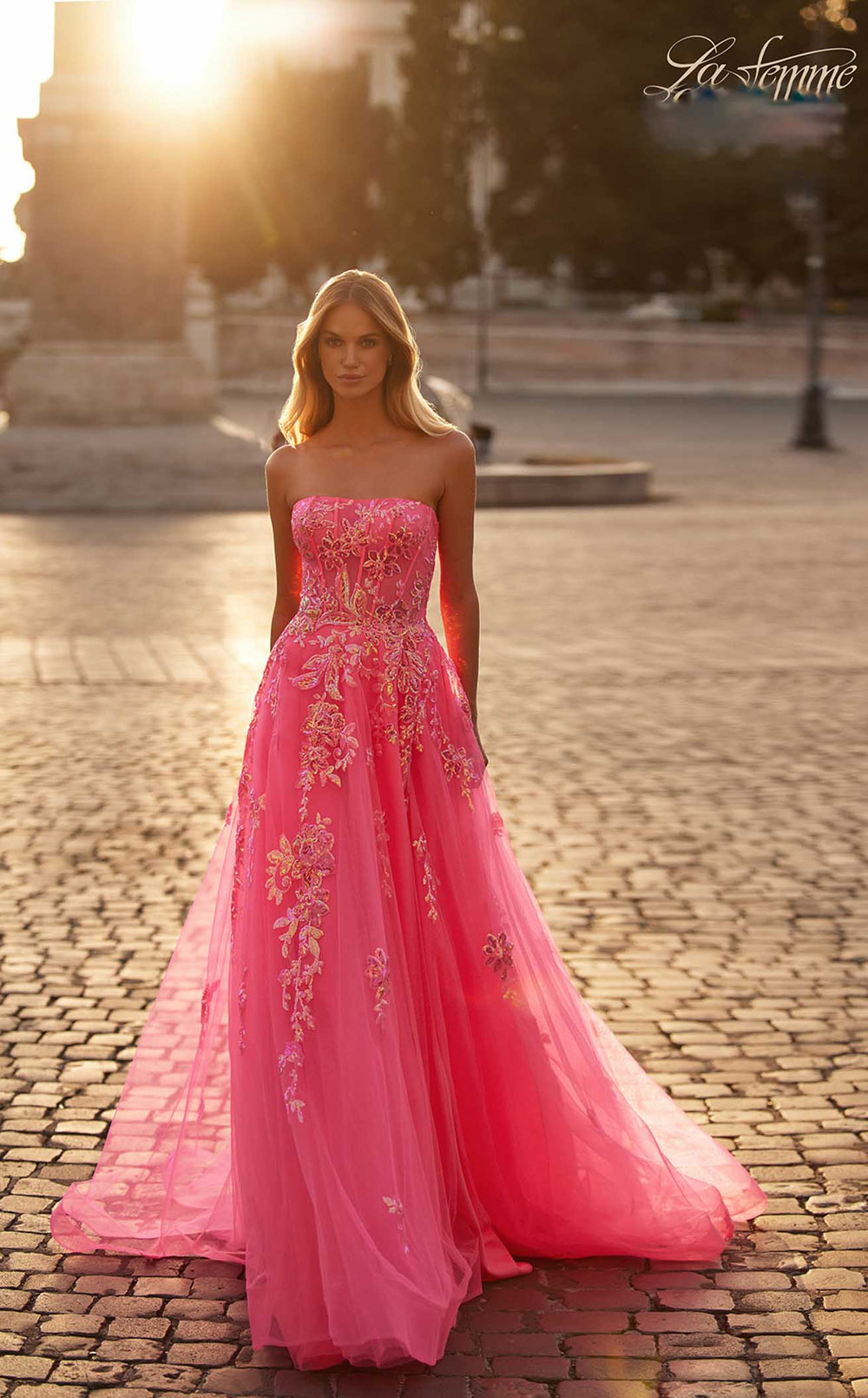La Femme 32137 Dress details - VOLAKK