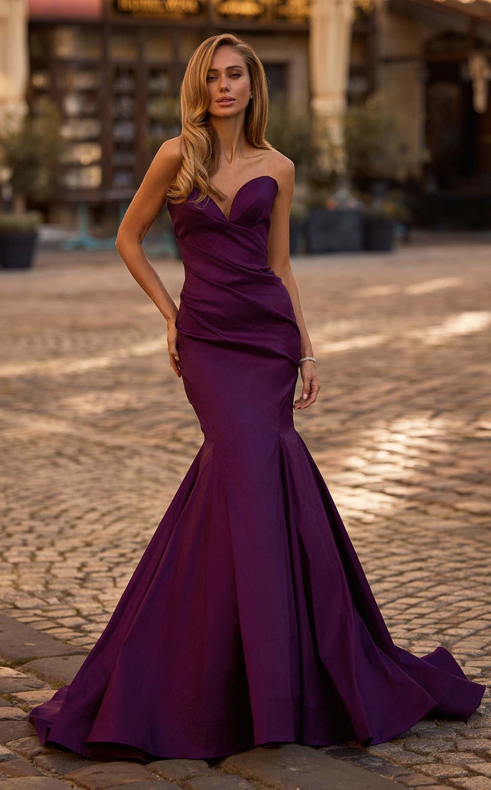 La Femme 32791 Dress details - VOLAKK