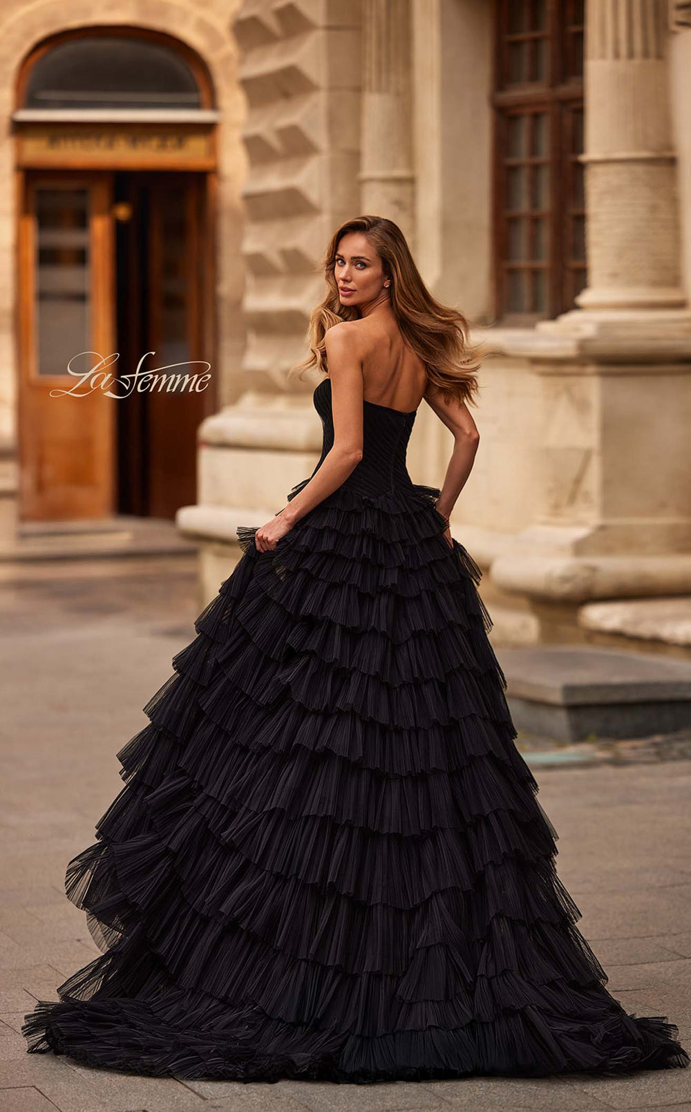 Exquisite La Femme 33202 Dress detail view - VOLAKK