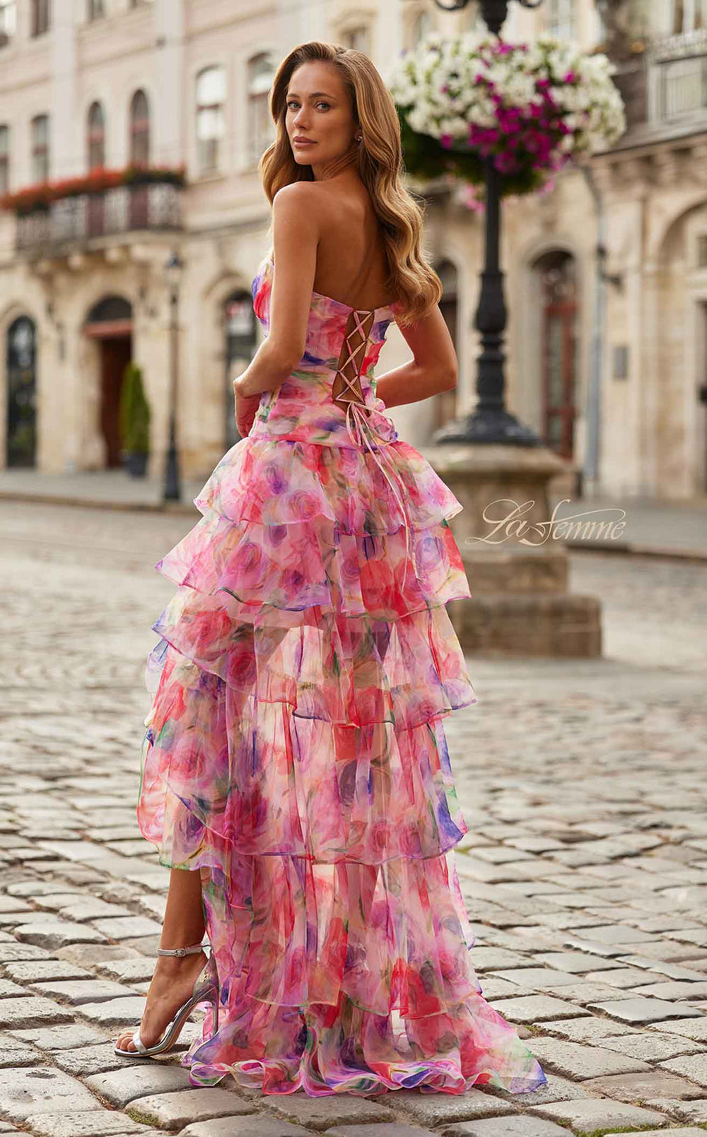 Exquisite La Femme 33555 Dress detail view - VOLAKK