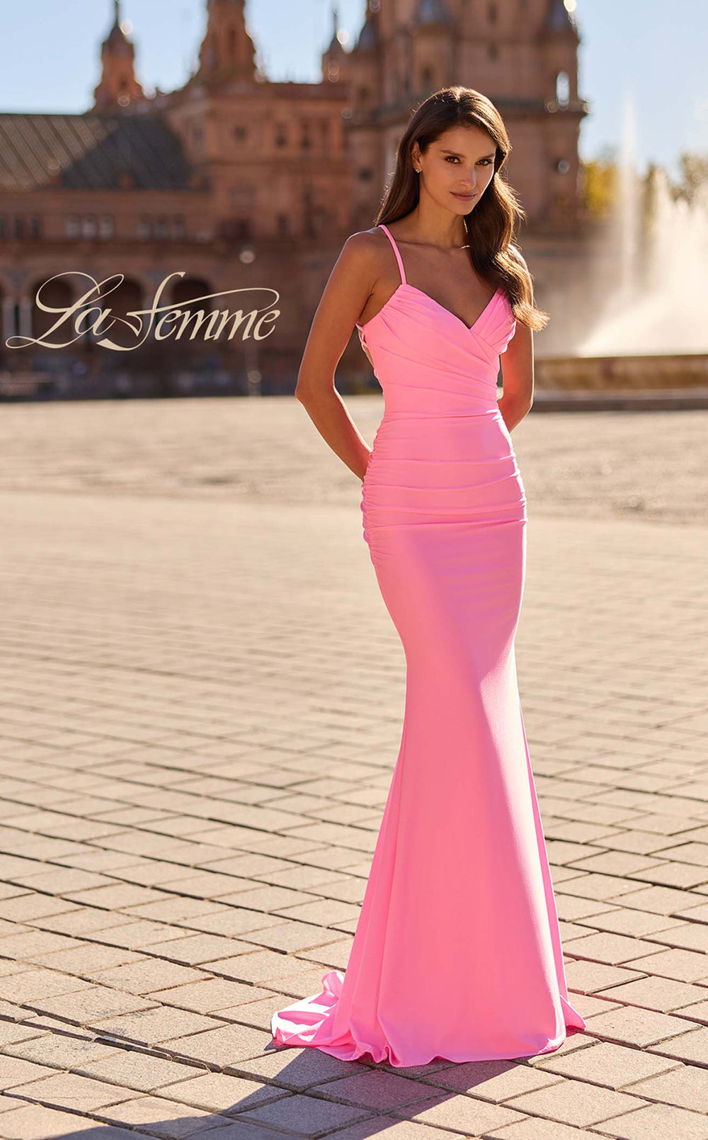 Exquisite La Femme 33723 Dress detail view - VOLAKK