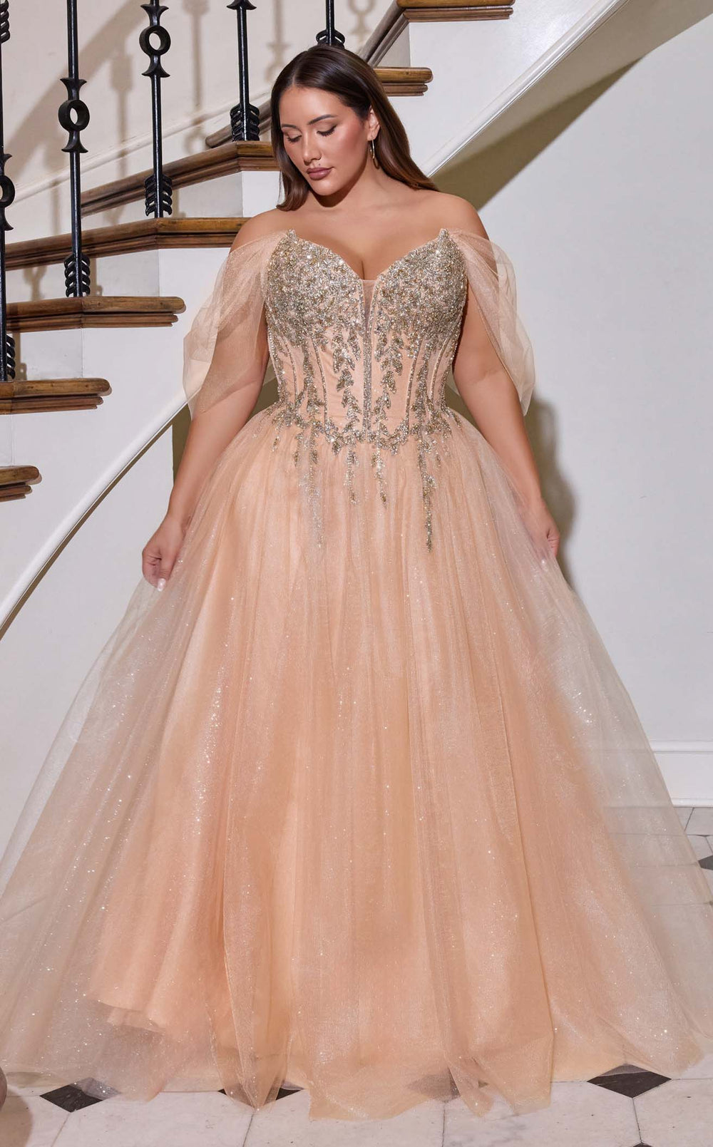 Exquisite Ladivine CD721CCL Dress detail view - VOLAKK