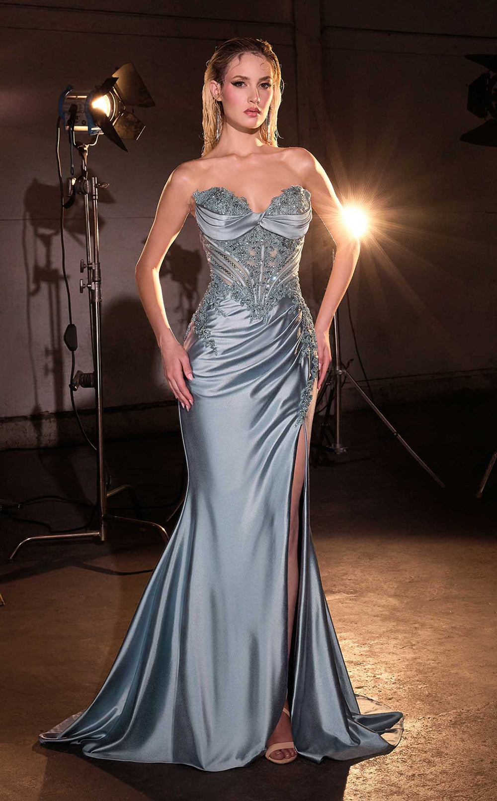 Exquisite Ladivine KV1132 Dress detail view - VOLAKK