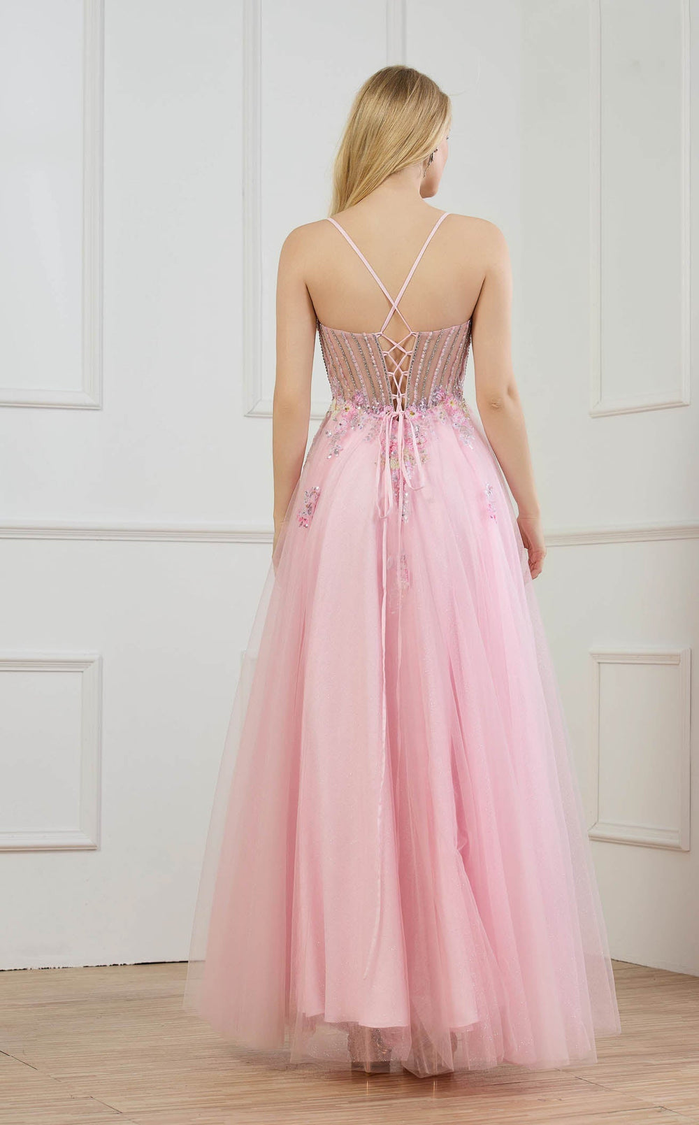 Exquisite Lucci Lu 1437 Dress detail view - VOLAKK