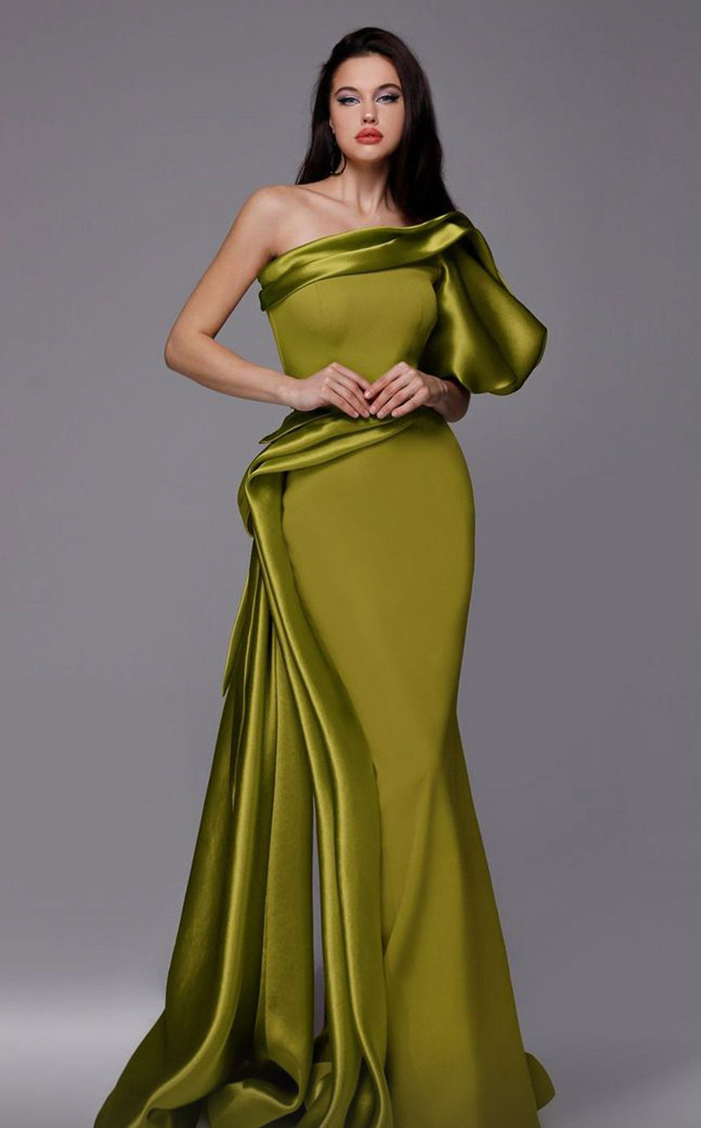 Exquisite MNM Couture 2722 Dress detail view - VOLAKK