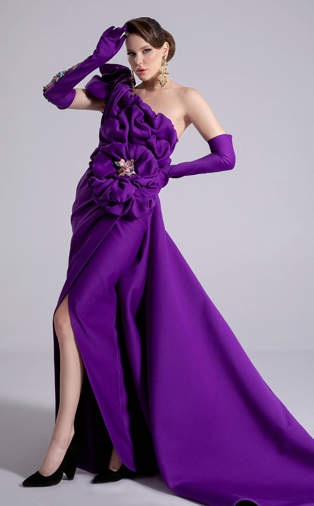 Exquisite MNM Couture F02904 Dress detail view - VOLAKK