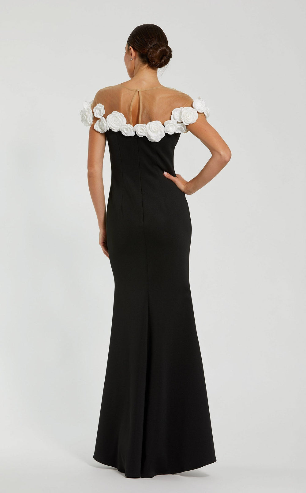 Exquisite Mac Duggal 21041 Dress detail view - VOLAKK
