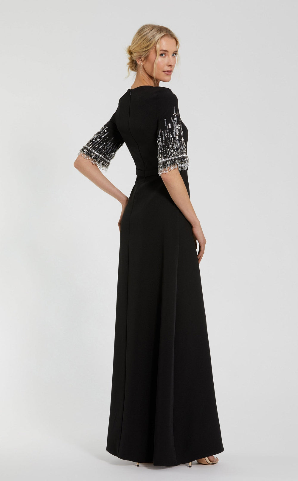 Exquisite Mac Duggal 2270 Dress detail view - VOLAKK