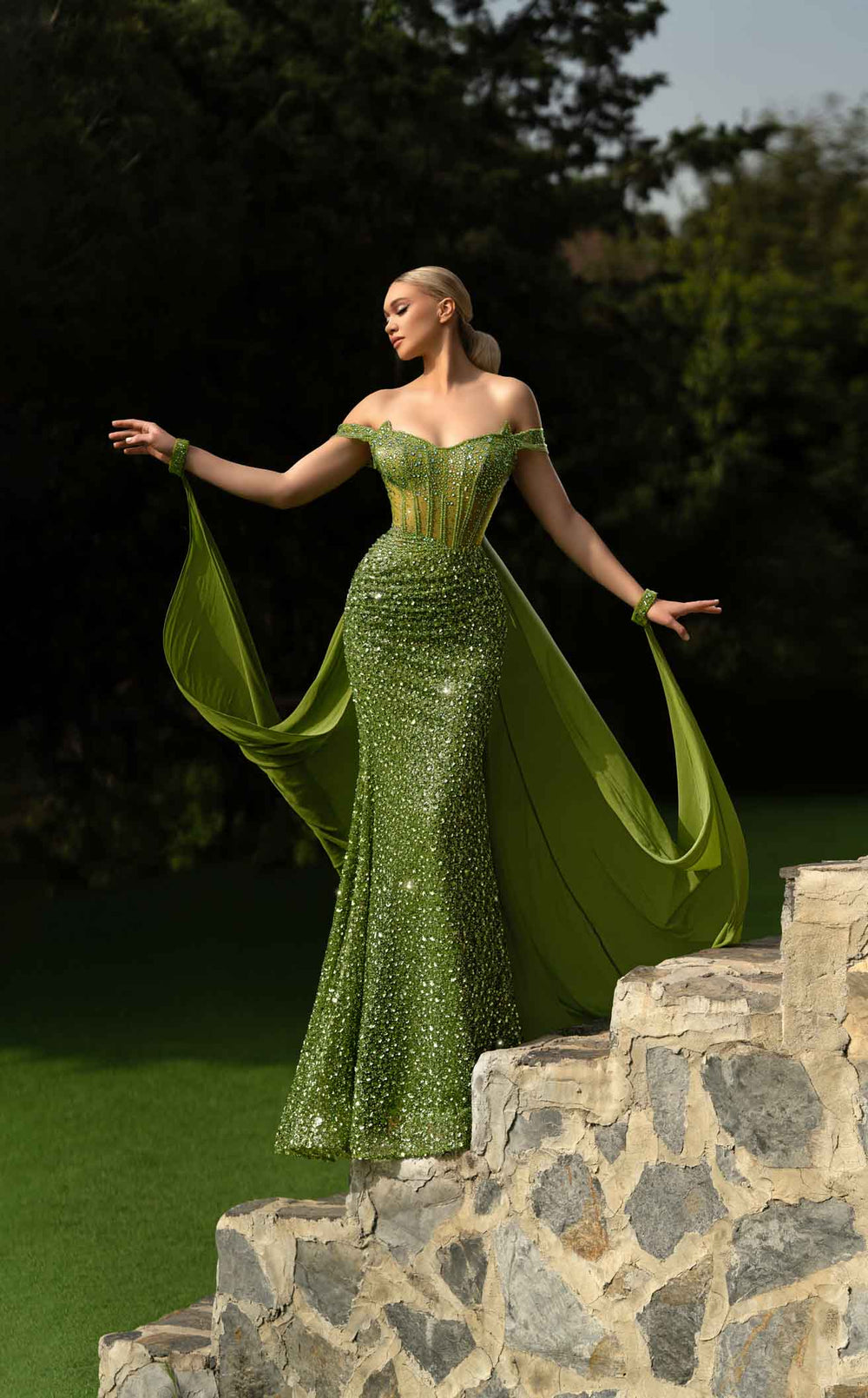 Modessa Couture M24651 Dress details - VOLAKK