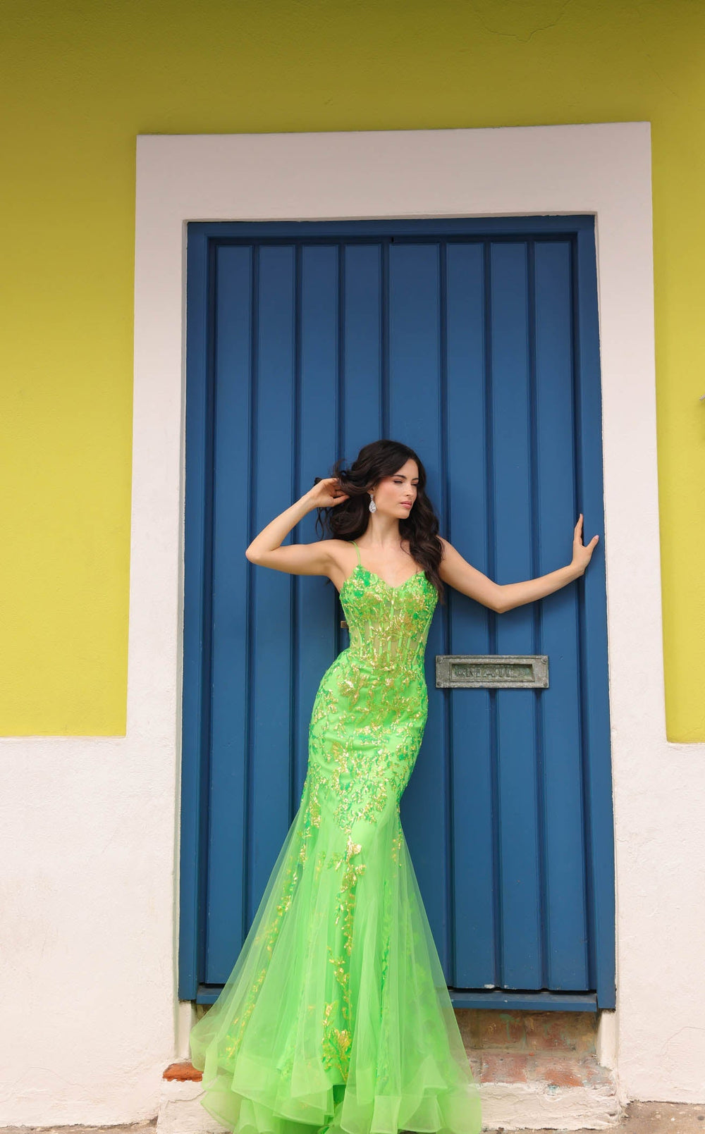 Exquisite Nox Anabel Q1390 Dress detail view - VOLAKK
