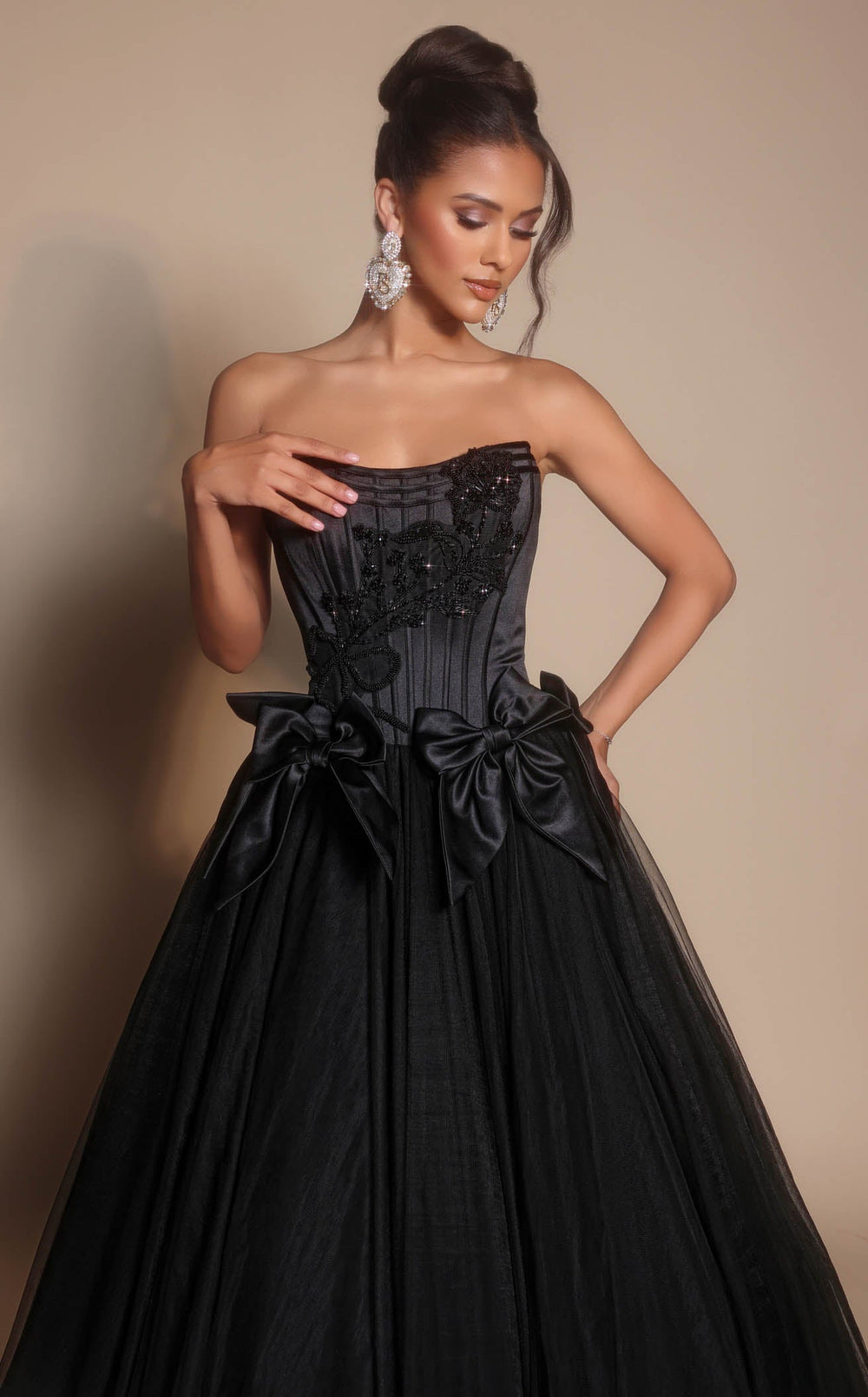 Portia and Scarlett PS26102 Dress details - VOLAKK