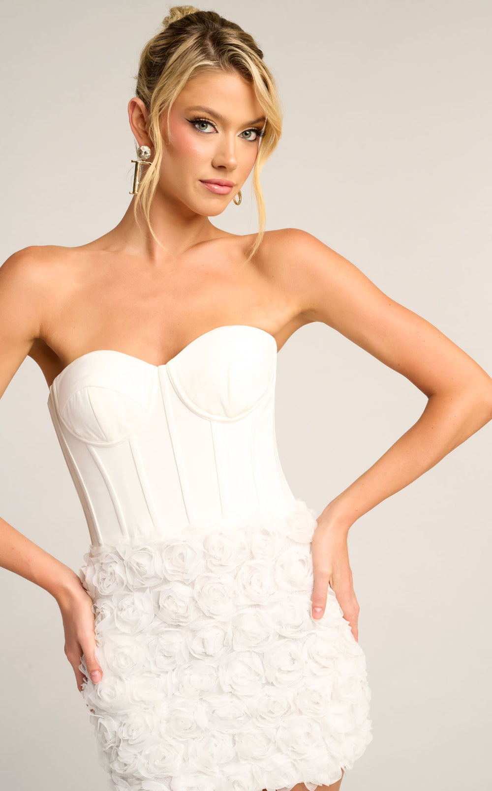 Exquisite Portia and Scarlett PS26500 Dress detail view - VOLAKK