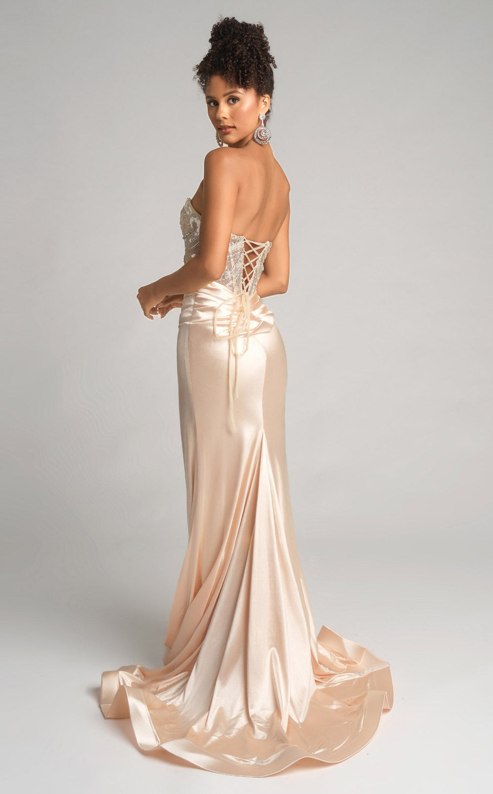 Exquisite Portia and Scarlett XO065 Dress detail view - VOLAKK