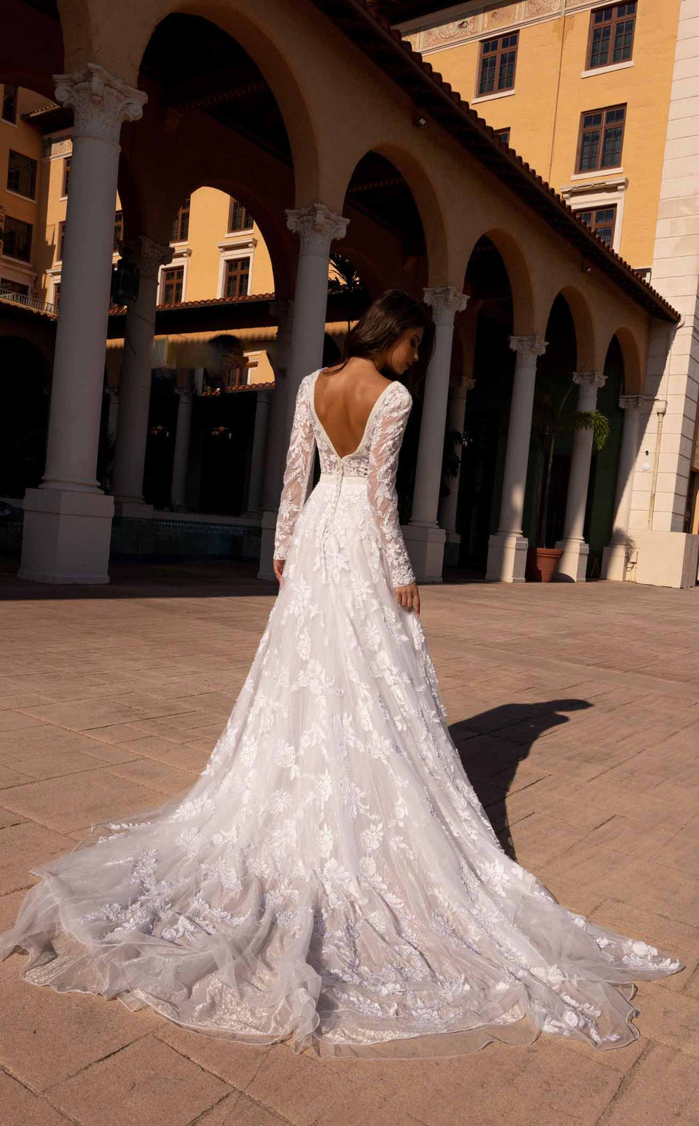 Primavera Couture 11111 Bridal Dress details - VOLAKK