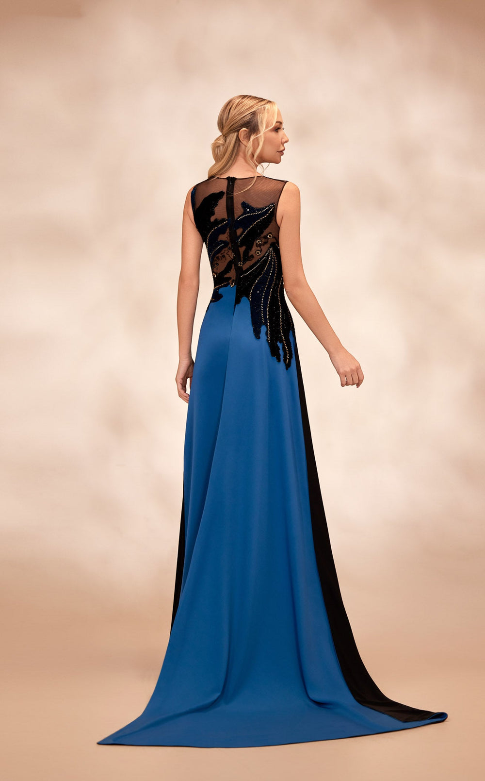 Reverie Couture FW18 Dress details - VOLAKK