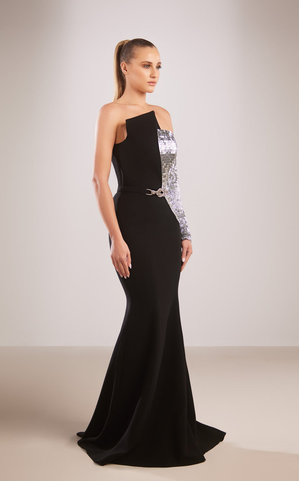 Reverie Couture FW190 Dress details - VOLAKK