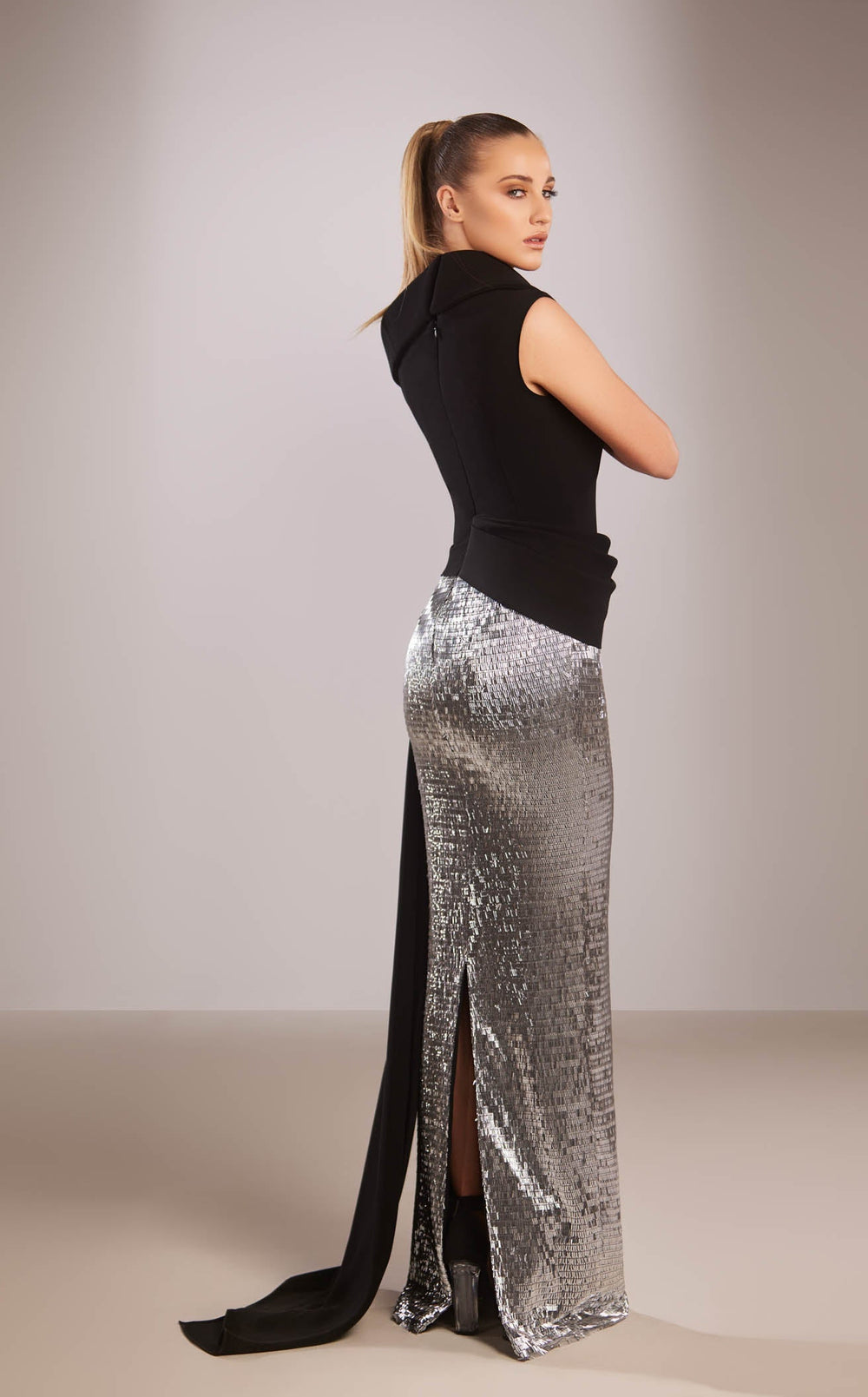 Exquisite Reverie Couture FW191 Dress detail view - VOLAKK