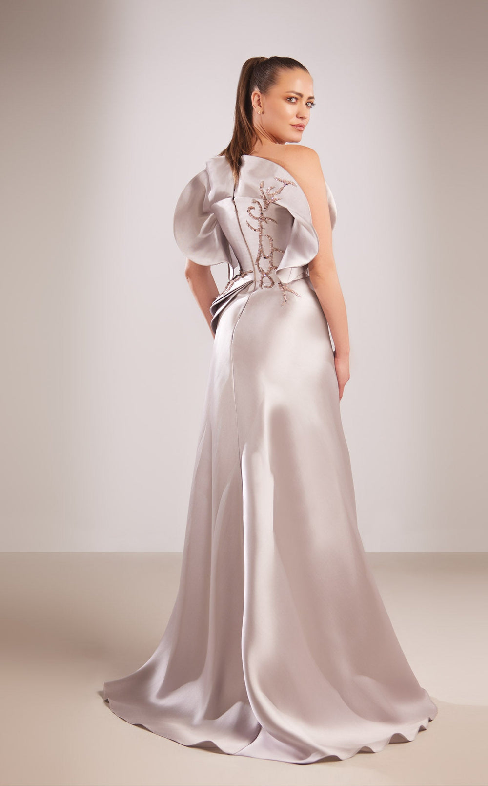 Exquisite Reverie Couture FW205 Dress detail view - VOLAKK