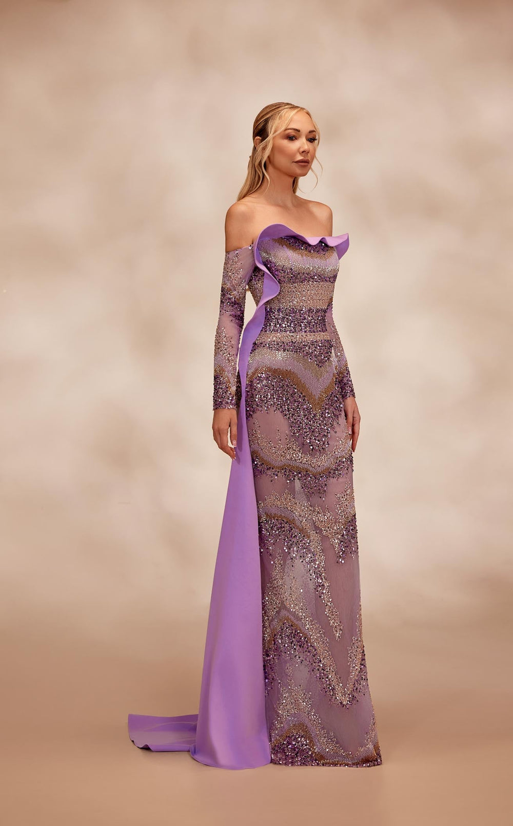 Reverie Couture FW22 Dress details - VOLAKK