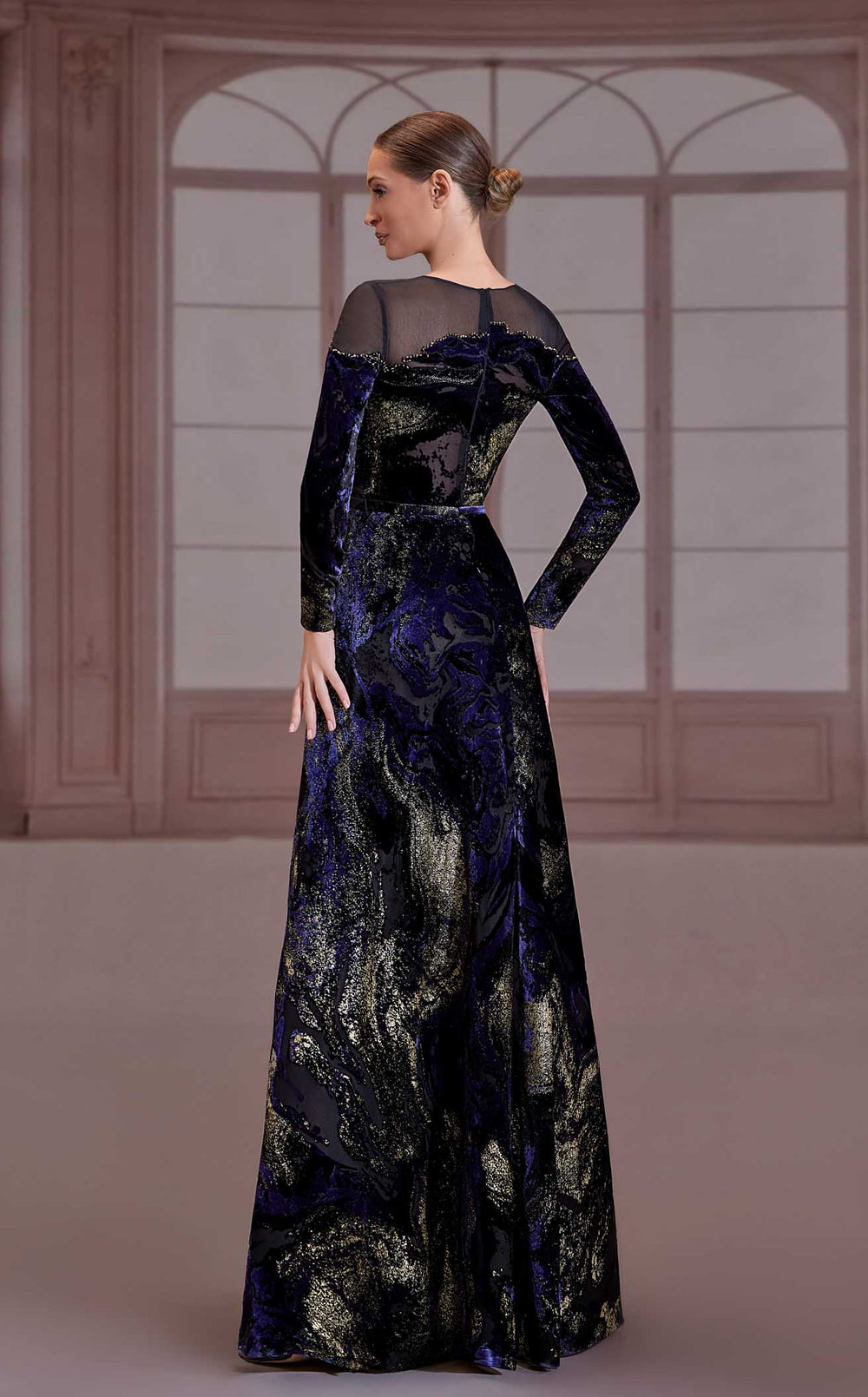 Exquisite Reverie Couture FW265 Dress detail view - VOLAKK