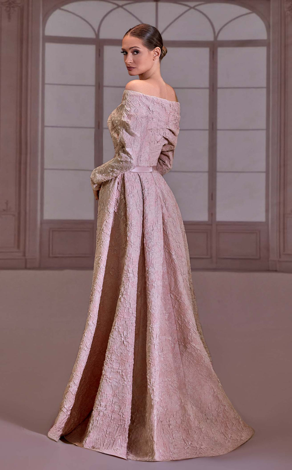 Reverie Couture FW270 Dress details - VOLAKK
