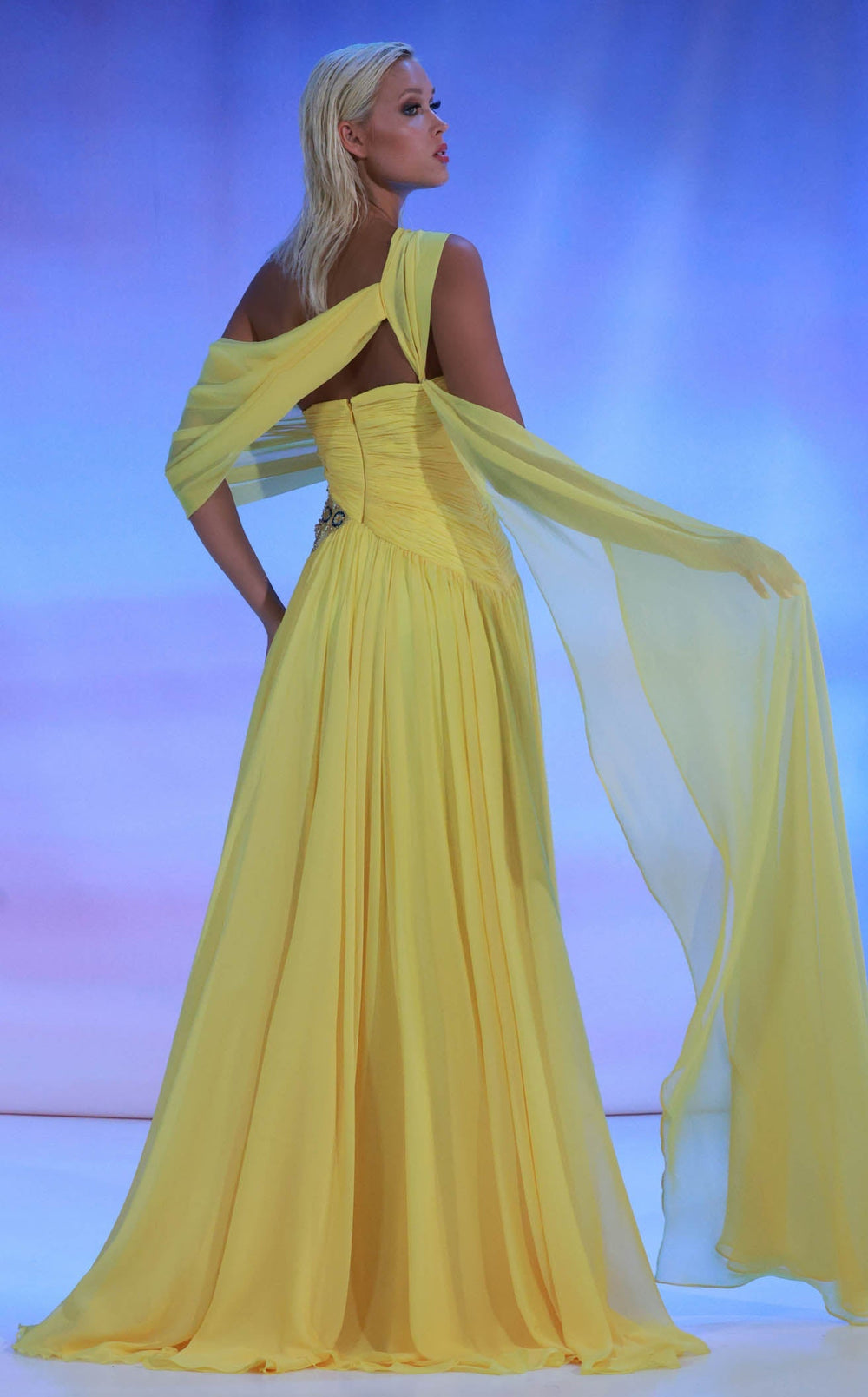 Exquisite Reverie Couture SS165 Dress detail view - VOLAKK