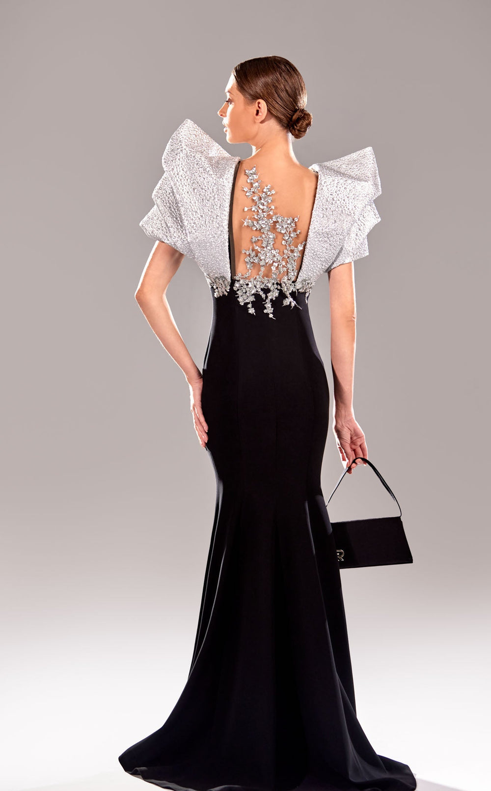 Reverie Couture SS24110 Dress details - VOLAKK
