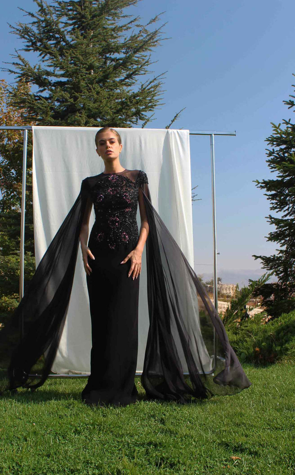 Edward Arsouni Couture SS602 Dress details - VOLAKK