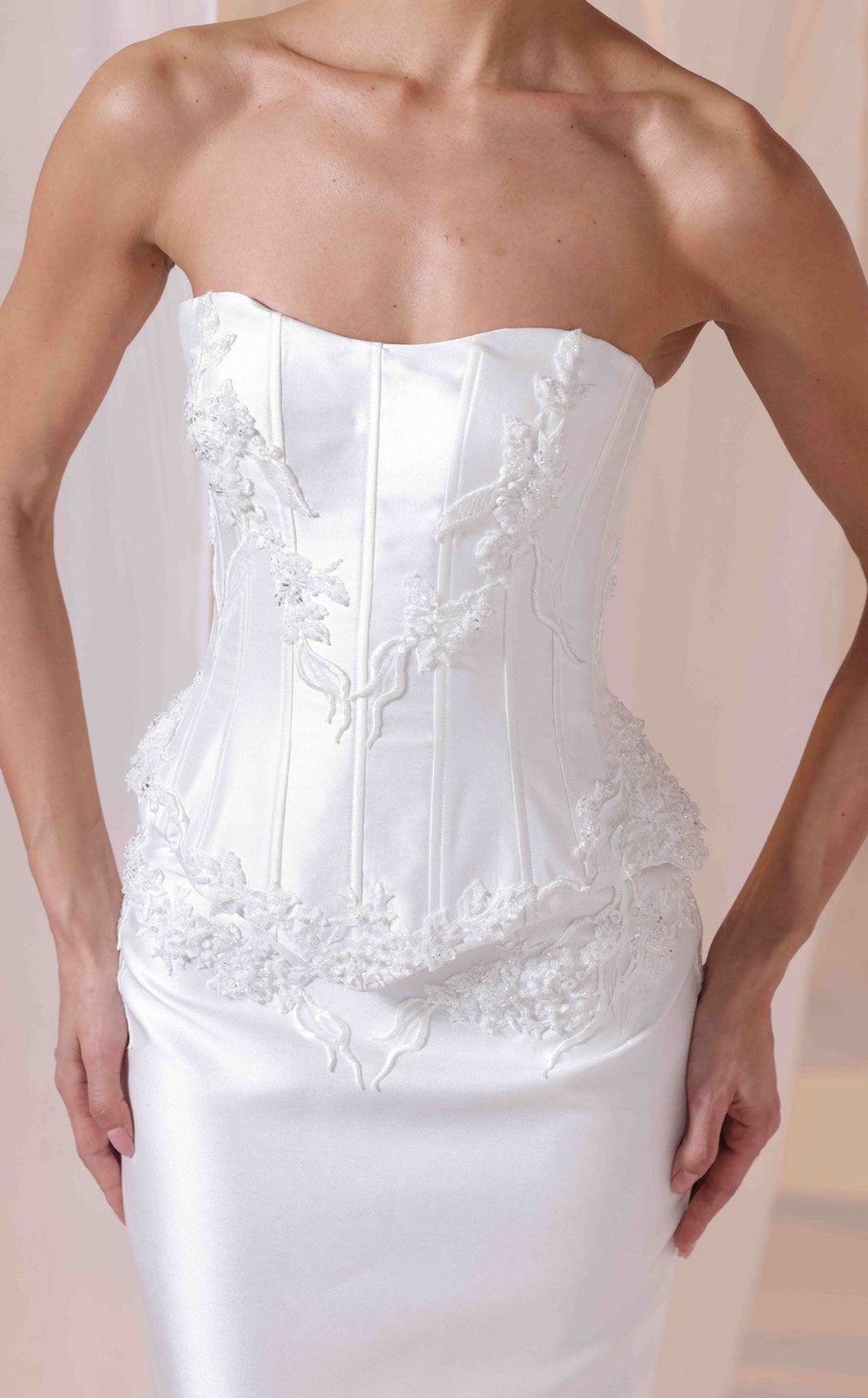 Exquisite Sara Safa SS26012 Dress detail view - VOLAKK