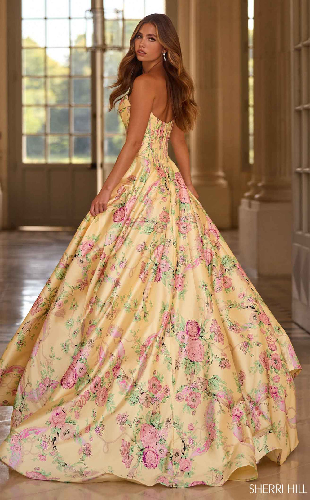 Exquisite Sherri Hill 57797 Dress detail view - VOLAKK