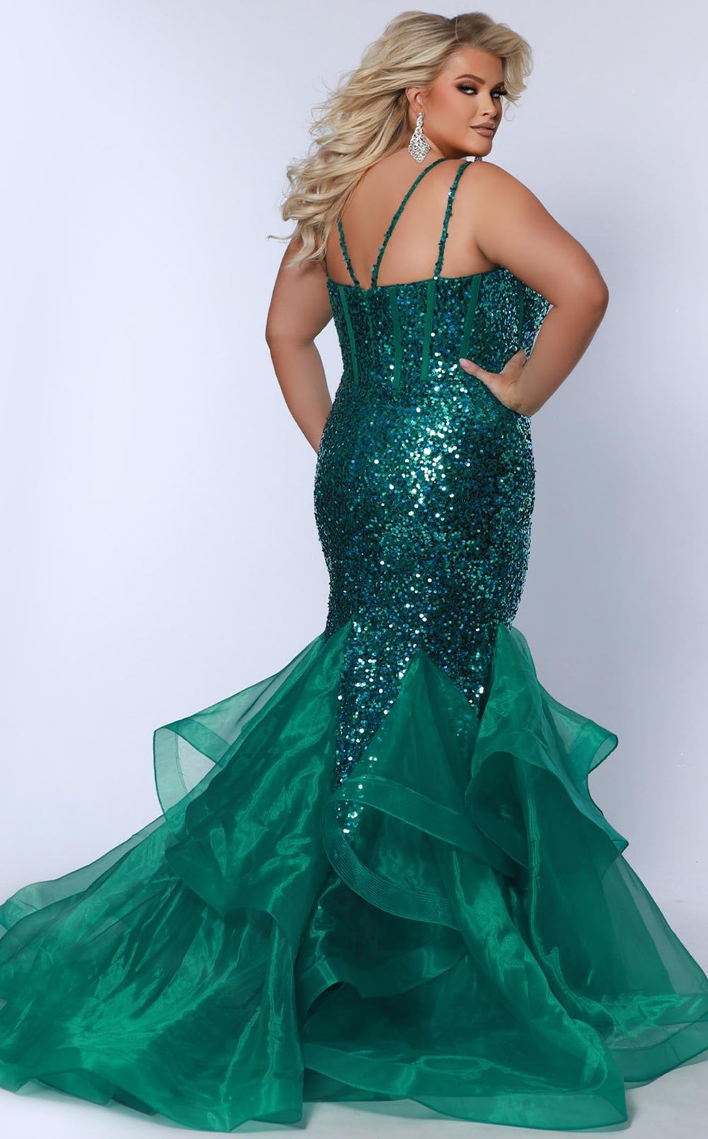Exquisite Sydneys Closet JK2516 Dress detail view - VOLAKK