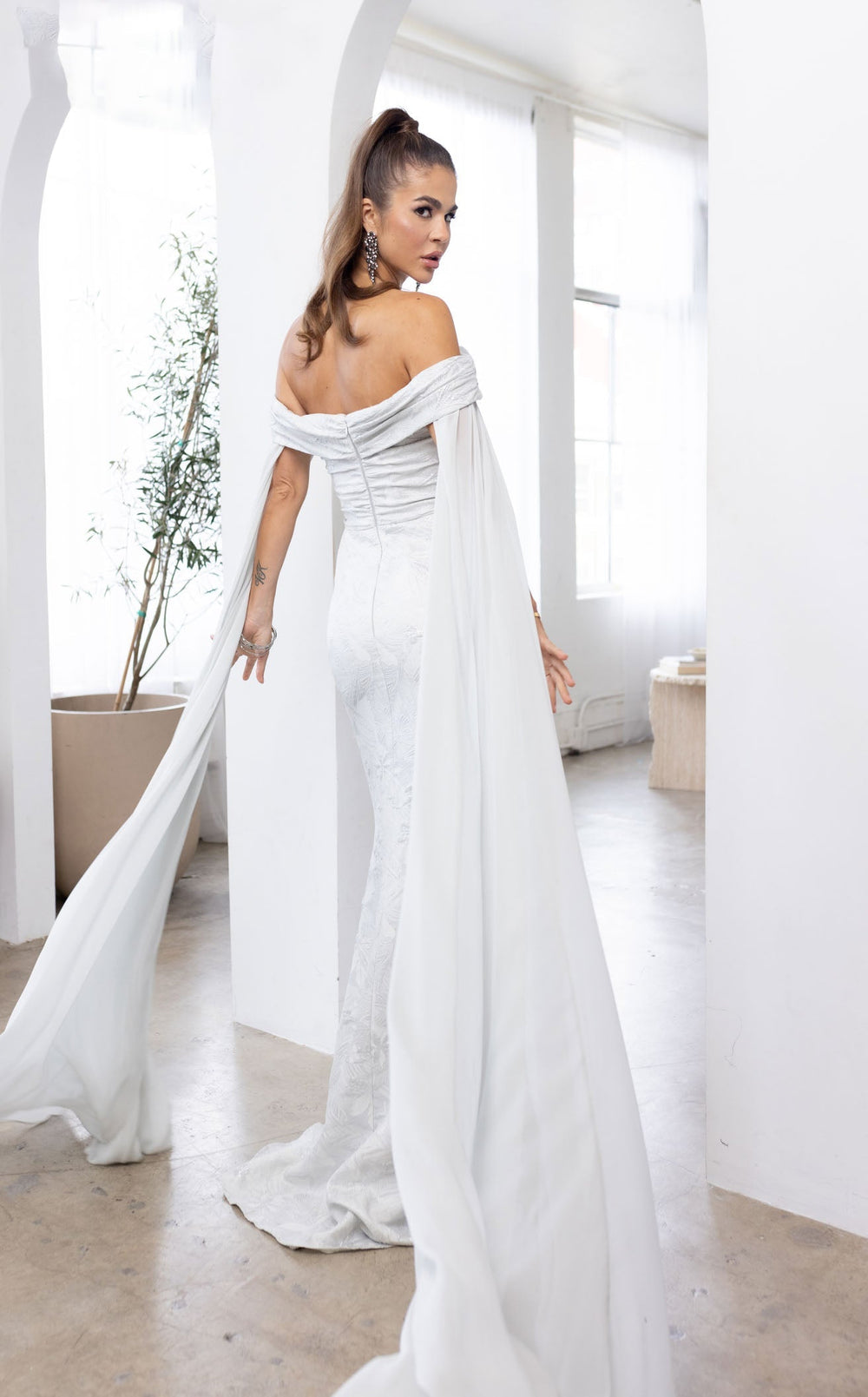 Exquisite Terani 241M2721 Dress detail view - VOLAKK