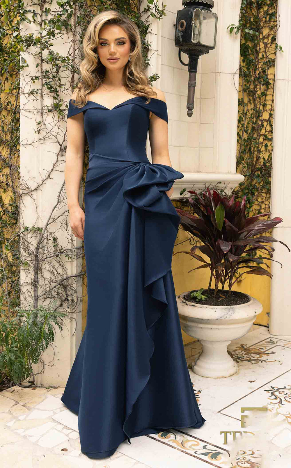 Terani 242M3335 Dress - VOLAKK