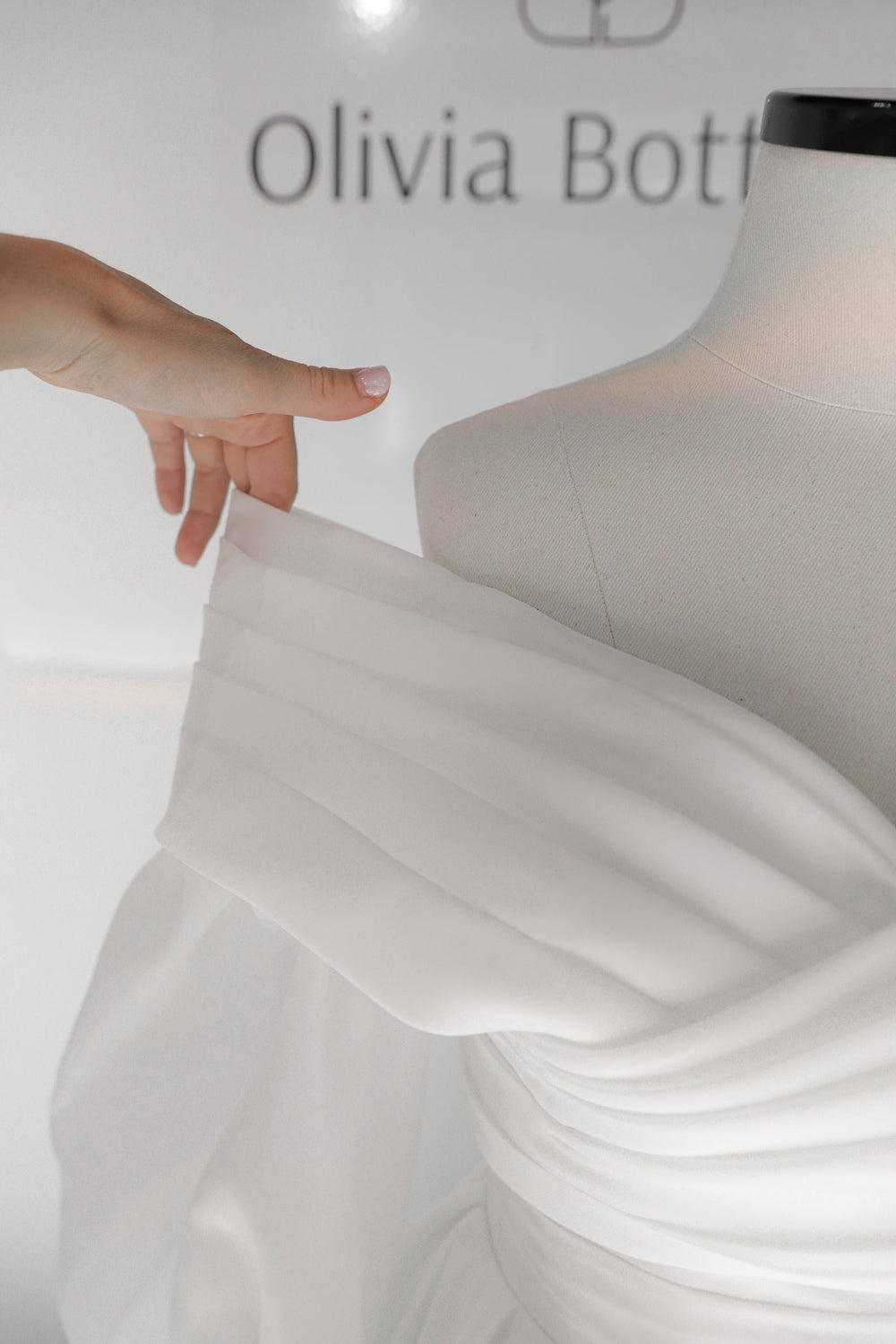 Exquisite Organza Blouse Audrey with Long Sleeves detail view - VOLAKK