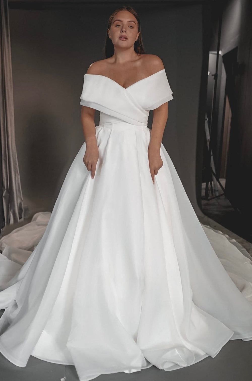 Plus Size Organza Wedding Dress Cardi - VOLAKK
